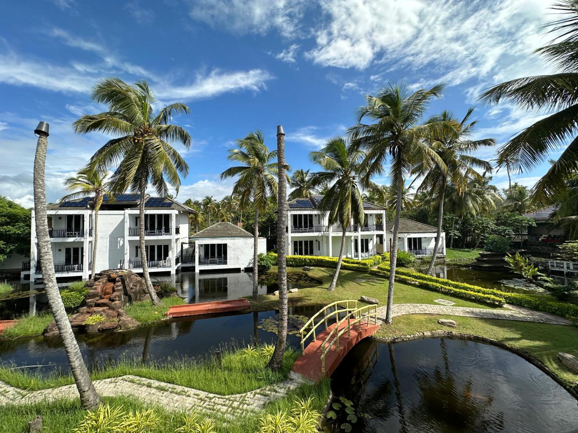 Amaluna Resorts Negombo Exterior photo