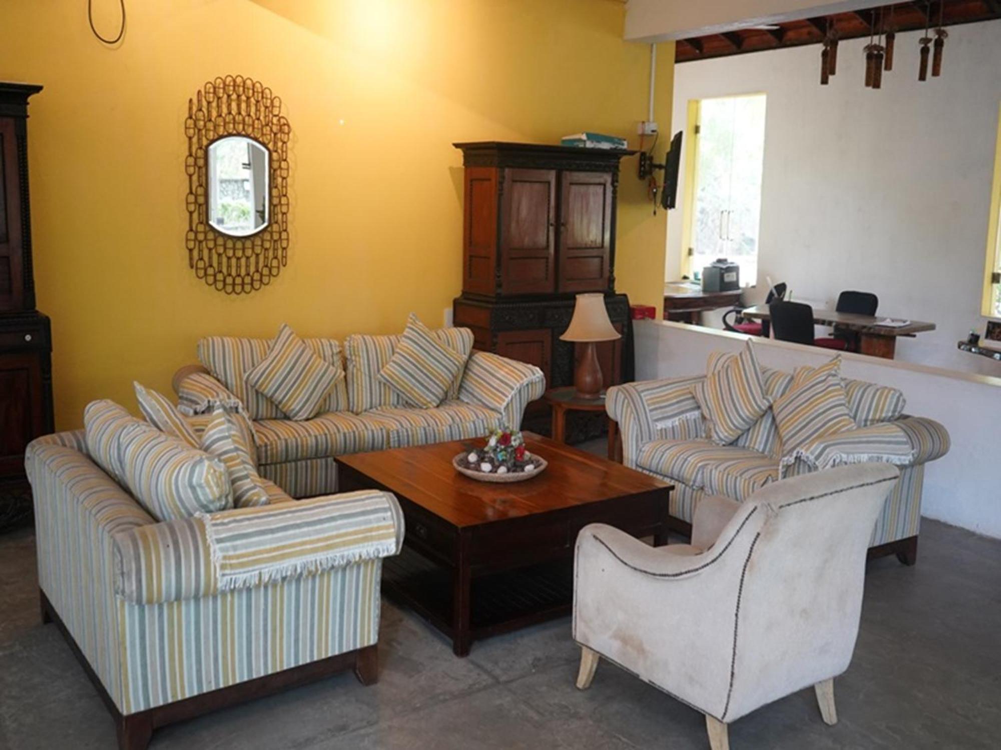 Amaluna Resorts Negombo Exterior photo